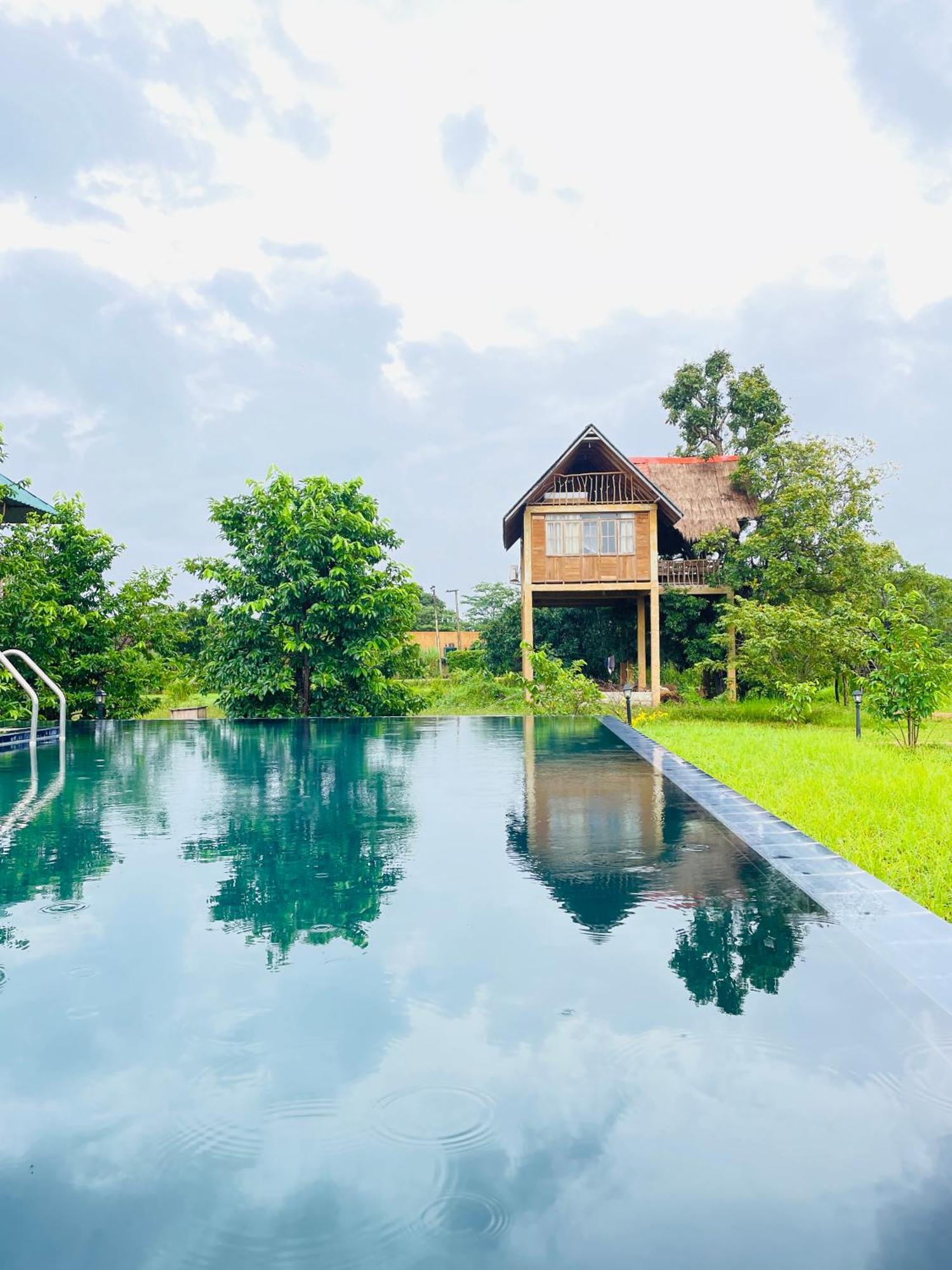 فندق Prana Ayurveda Chalet- سيغيرِيا المظهر الخارجي الصورة